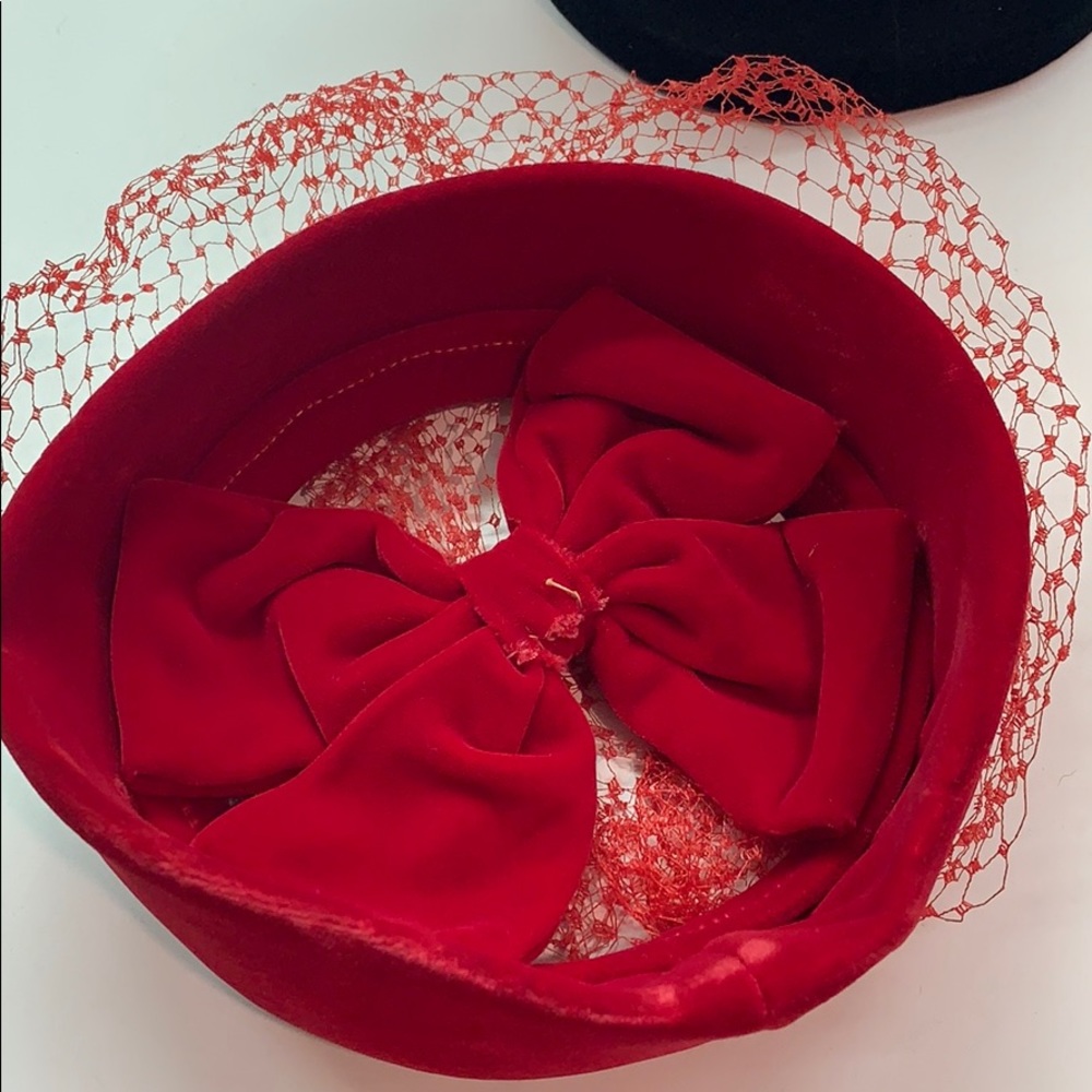 Velvet vintage box hat - Picture 2 of 5